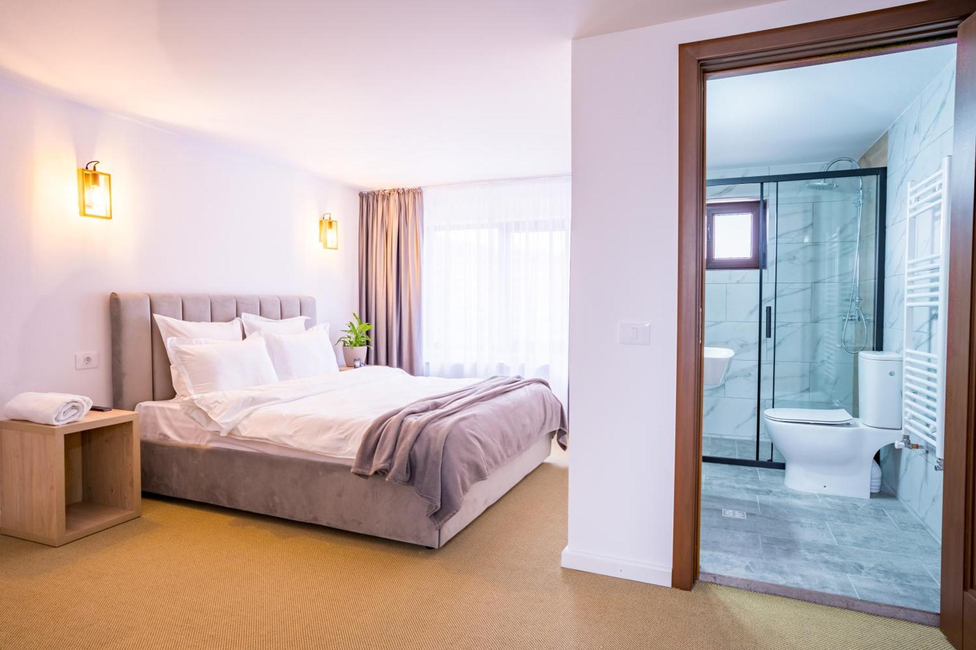 Hotel Casa Zuz Voronet à Gura Humorului Extérieur photo